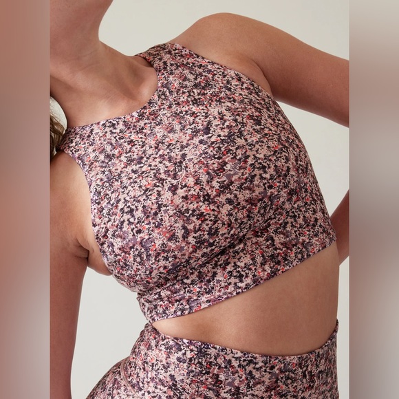 Athleta Conscious Crop - Picture 1 of 5